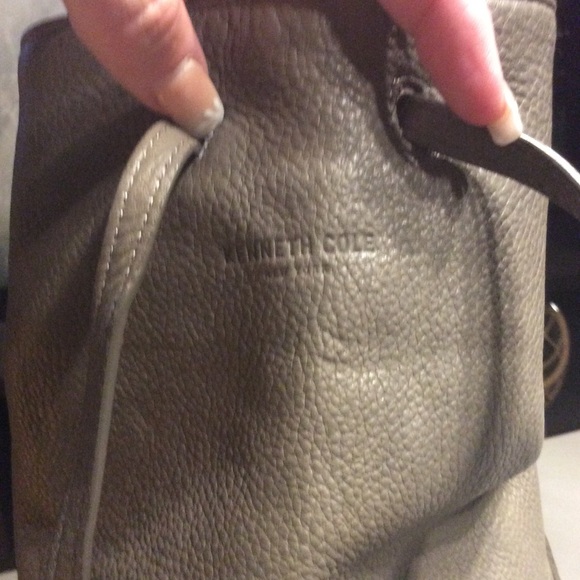 🪴Kenneth Cole - Drawstring Pebble Leather Backpack - Picture 12 of 14